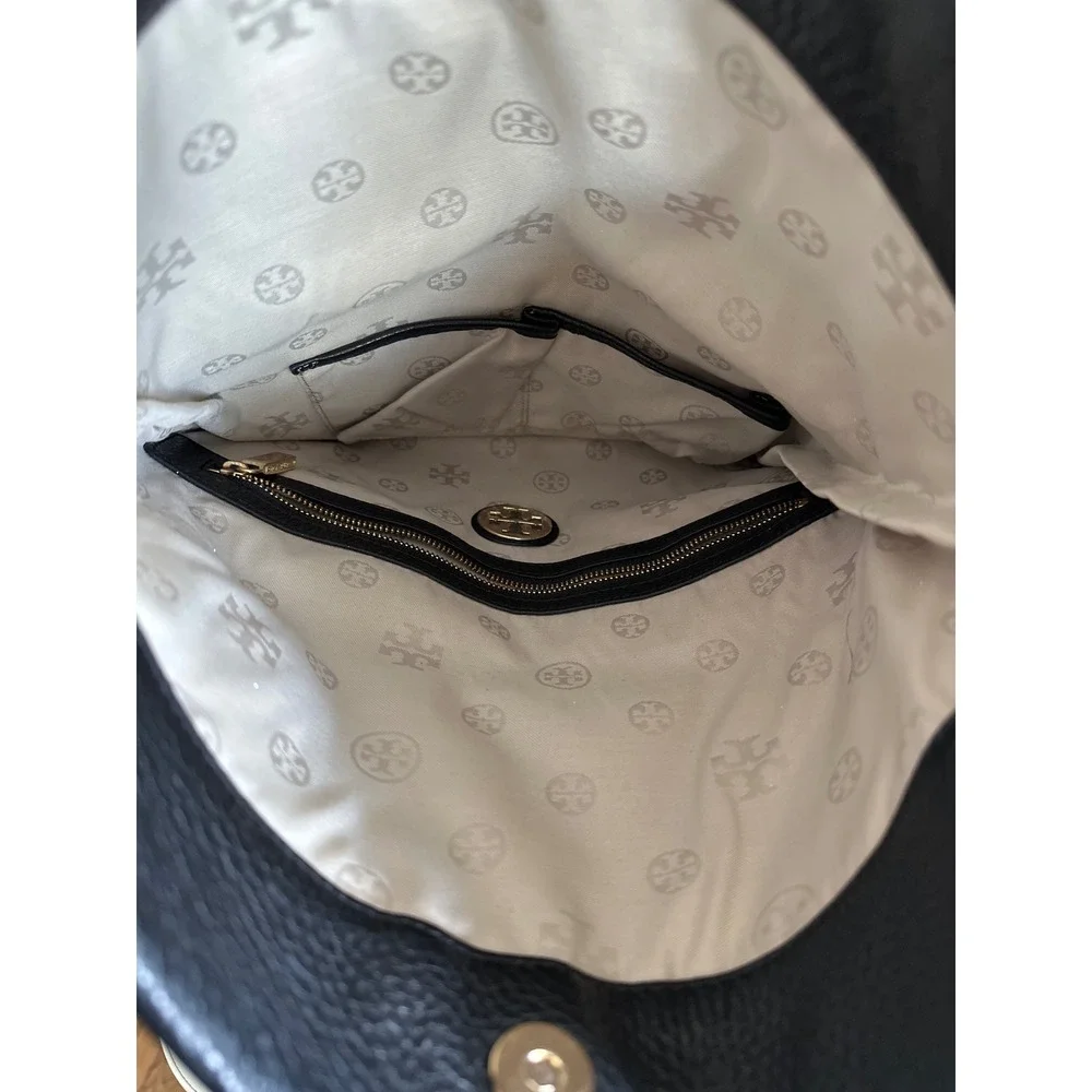 Tory‎ Burch Amanda Foldover Crossbody Bag Black Pebbled Leather Gold Logo purse